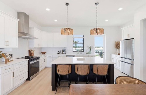 Melbourne Beach House | Oceanfront - Sunrise Coffee to Sunset Swims