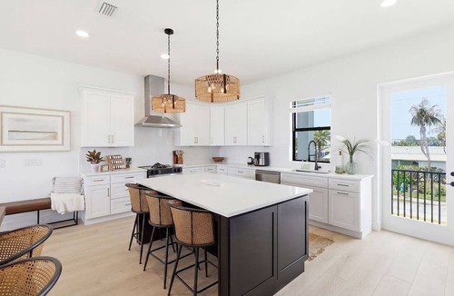 Melbourne Beach House | Oceanfront - Sunrise Coffee to Sunset Swims