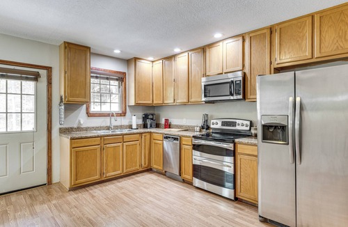Marshall House | On 18 Acres! Secluded Leicester Home w/Fire Pit