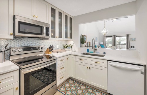 St. Simons Island Condo | On the Sea Palms golf course and lagoon.