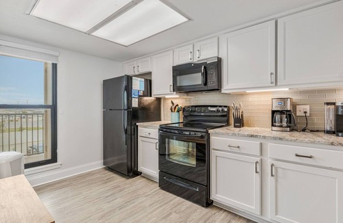 Orange Beach East Condo | Orange Beach Gulf View 2BR Sleeps 6 2 Pools Beach Boat Slips