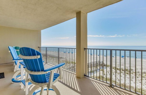 Orange Beach East Condo | Orange Beach Gulf-Front 2BR Sleeps 7 Renovated Pools Boat Slips