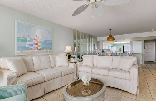 Orange Beach East Condo | Orange Beach Gulf-Front 2BR Top Floor Sleeps 6 Jetted Tub Pools Boats