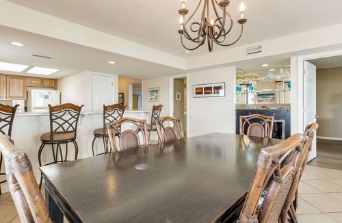Orange Beach East Condo | Orange Beach Gulf View 3BR Sleeps 8 Corner Pools Boat Slips