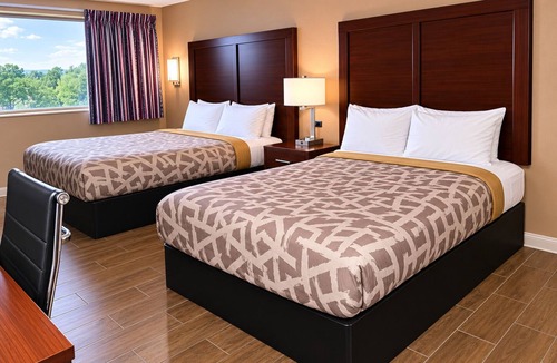 Guntersville Hotel | Overlook Mountain Inn
