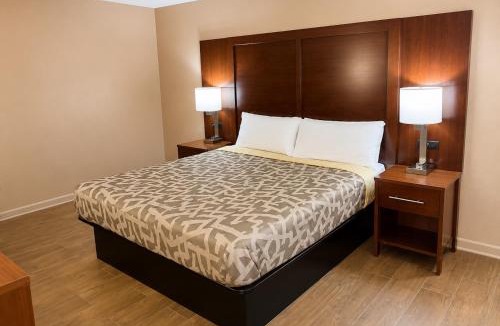Guntersville Hotel | Overlook Mountain Inn