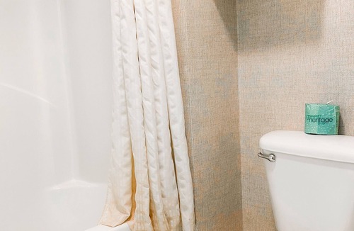 Macon Hotel | OYO Hotel East Macon I-75