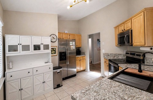 Arlington House | Palm Breeze Oasis: Private Pool & Gazebo