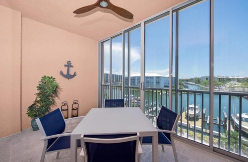 South Island Apartment | Palm Harbor #403 by Sun Palace Vacations