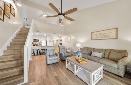 Laguna Beach Condo | Panama City Beach Gulf Front Condo, Sleeps 6