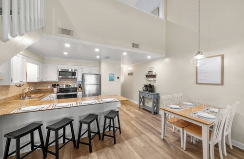 Laguna Beach Condo | Panama City Beach Gulf Front Condo, Sleeps 6