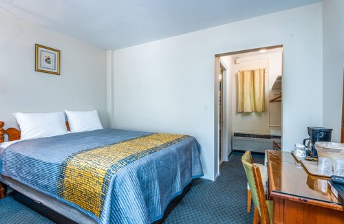 Waynesville Hotel | Parkway Inn