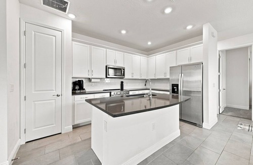 Parrish House | Parrish Townhome: New Community, Close to I-75