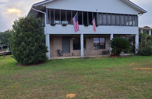 Gautier House | Pascagoula River 🌞Sun Rise Views🌄 Boat Slip🎣🚤 Golf nearby⛳️Near I-10.Quiet