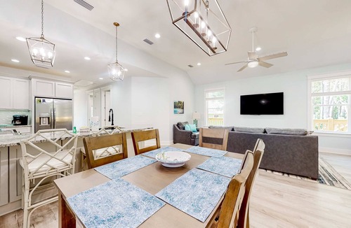 Dauphin Island House | Peace & Sea-Renity, Dog-friendly house with deck, patio & easy beach access