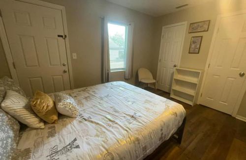 Remerton Apartment | Peaceful Cozy Apartment in the Heart of Valdosta
