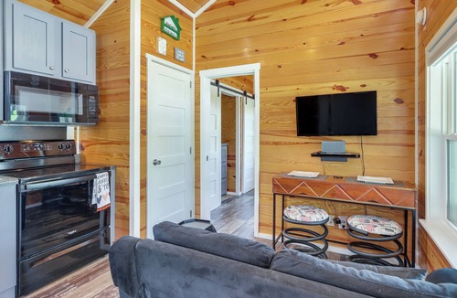 Morganton House | Peaceful Deck & Pool Access! Blue Ridge Tiny Home