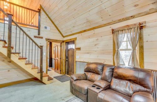 Rising Fawn House | Peaceful Hiker's Hideaway w/Deck on 1 Acre!