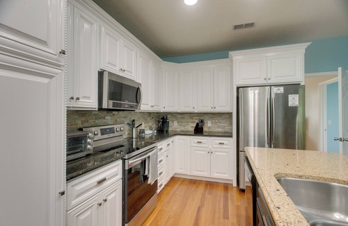 Douglas House | Peaceful Lake Escape w/Dock in Coffee County