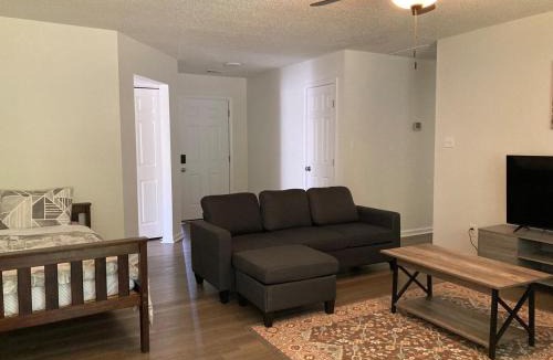 Savannah House | Peaceful & Spacious Family Home