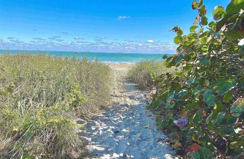 Jensen Beach House | Pelican Cottage