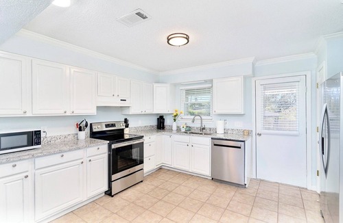 Siguenza Cove Apartment | Perdido Key Private Getaway Near Pensacola Beach!