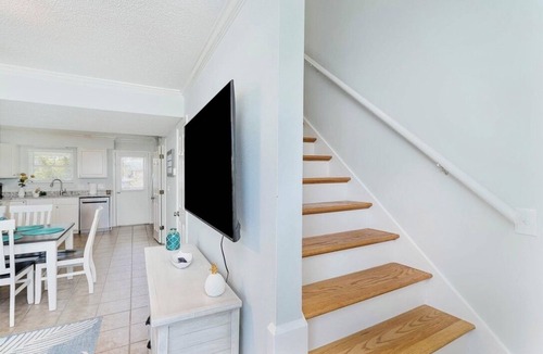 Siguenza Cove Apartment | Perdido Key Private Getaway Near Pensacola Beach!