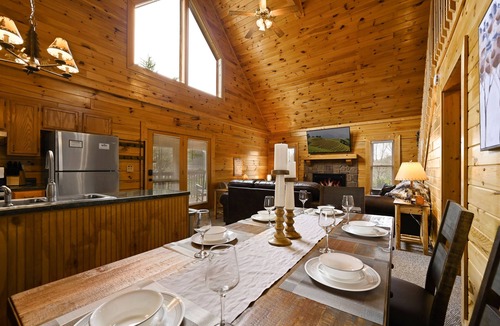 Sevierville Cabin | Perfect Cabin with Hot Tub, Grill, EV Charger