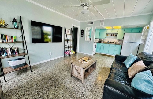Independence Square Apartment | Perfect Getaway! Beachfront Complex Indian Rocks