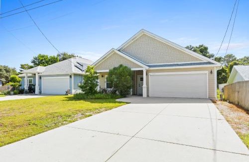 Inlet Beach Heights House | Pet Friendly Beach House - The Beach Getaway by Panhandle Getaways