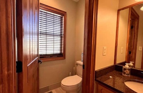 Tigerville Cabin | Pet Friendly Riverside Private Cabin