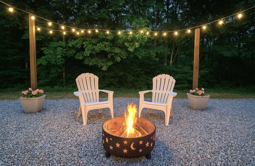 Guntersville Cottage | Pets Welcome 2 Bedroom Tiny House Firepit Minutes to Guntersville