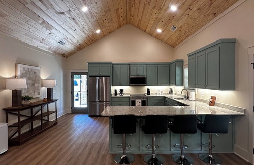 Macon House | Pickleball Barndominium next to Idle Hour Country Club ONE OF A KIND OF