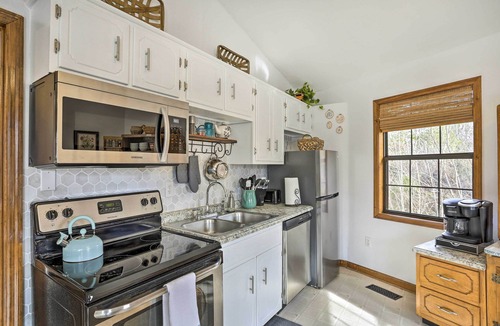 Trenton Cottage | Picturesque Cottage in the Heart of Trenton!