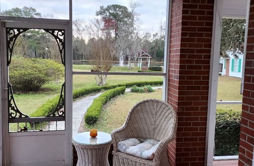 Midway Cottage | Picturesque Cottage with Pond Views Great for Family Getaways in Georgia