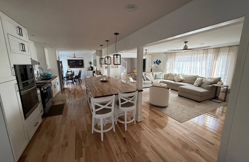La Porte House | Pine Lake - Beachhouse for family vacations, Private Beach