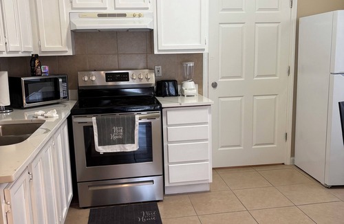 Biloxi Condo | Pinecone Biloxi Beachside rentals-3