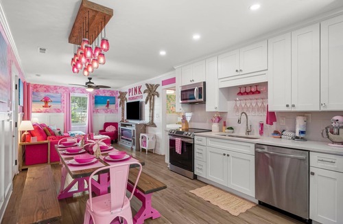 Laguna Beach House | Pink Prerogative - All-Pink Beach Bungalow with Private Pool & Golf Cart