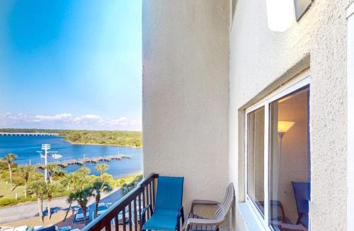 Sunnyside House | Pinnacle Port #311