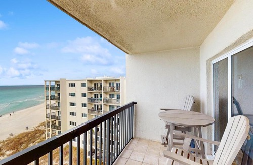 Sunnyside Apartment | Pinnacle Port C2-702 - Seas The Day