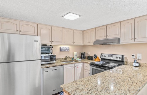 Sunnyside House | Pinnacle Port, Penthouse 11