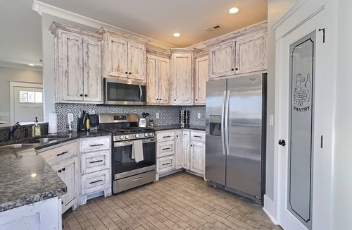 Grant House | Pond Front Manor - A private home on a stocked pond with easy access to the lake