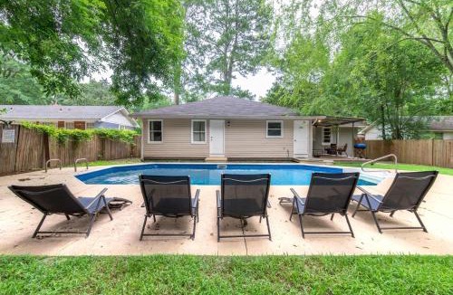 Columbus House | Pool Fenced Yard & Patio Ventura Vista Retreat
