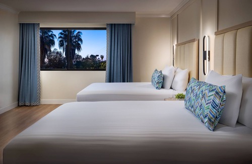 Calabasas Hotel | Premium Two Queen, The Anza A Calabasas Hotel, Pool, Near Lake Calabasas Park