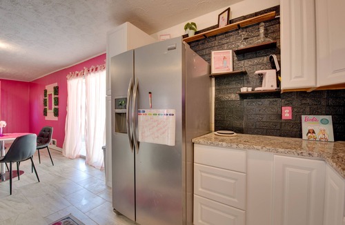 Decatur House | Pretty & Pink Atlanta Dreamhouse Near Downtown!
