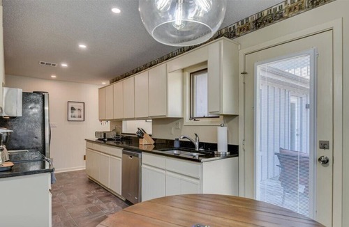Forest Hills House | Prime Location: Minutes to All Major Events and Attractions in Augusta!