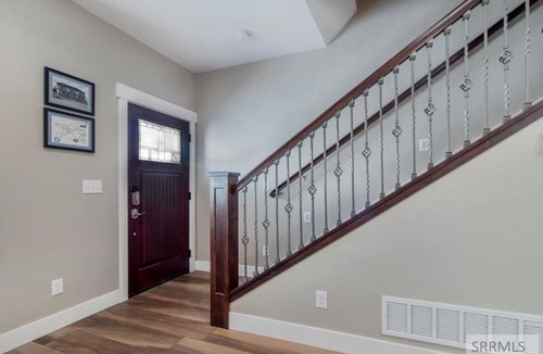 St. Anthony House | Pristine townhome in Saint Anthony
