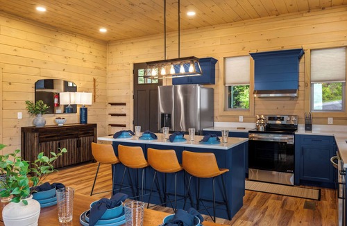 Sevierville Cabin | Private 30 Peak Views No Neighbor Golf Indoor pool 6King Bed Sleeps 16