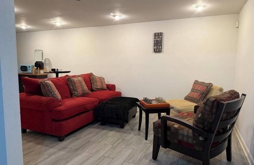 Church Street House | Private Basement Suit Near ATL Airport