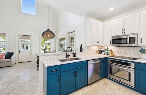 WaterSound Beach House | 🏖️ Private Beach Access | Fire Pit | Golf Cart | Bikes | Dog Park | Putting Park